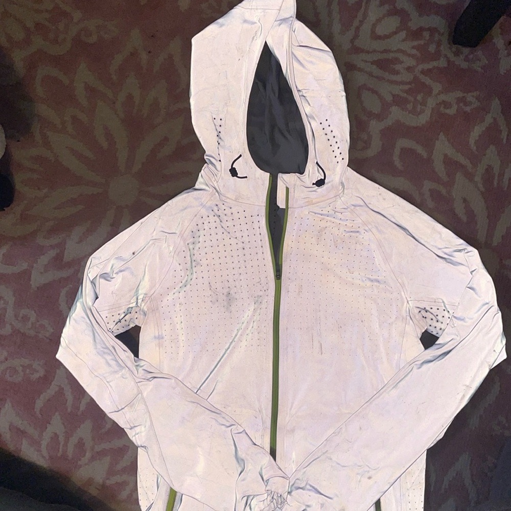 nike reflective running jacket